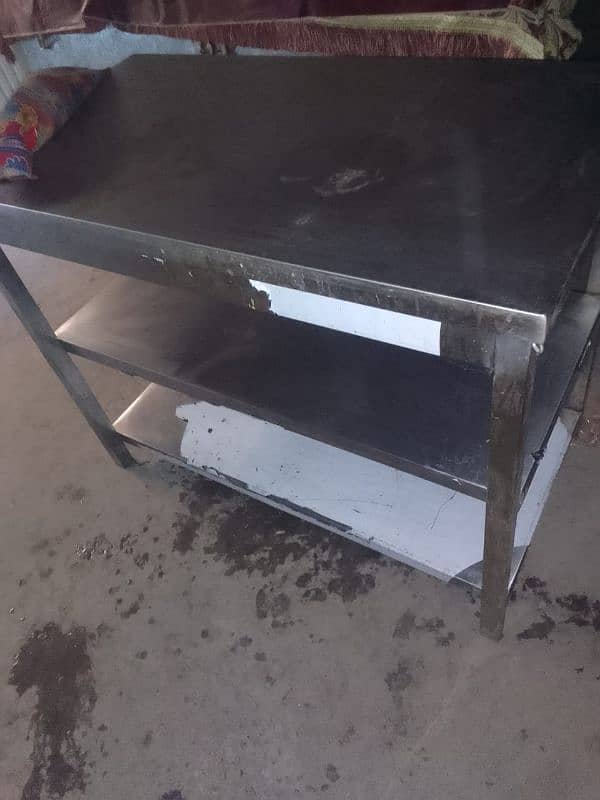 Table steel 1