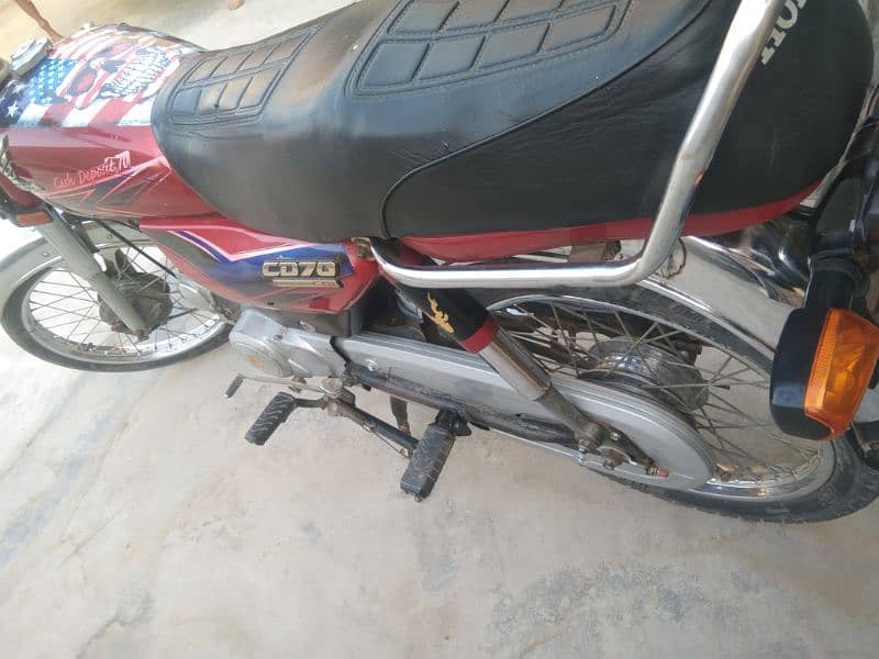 CD 70 10 by contact 03024785699   10 condition engine pehla pack 7