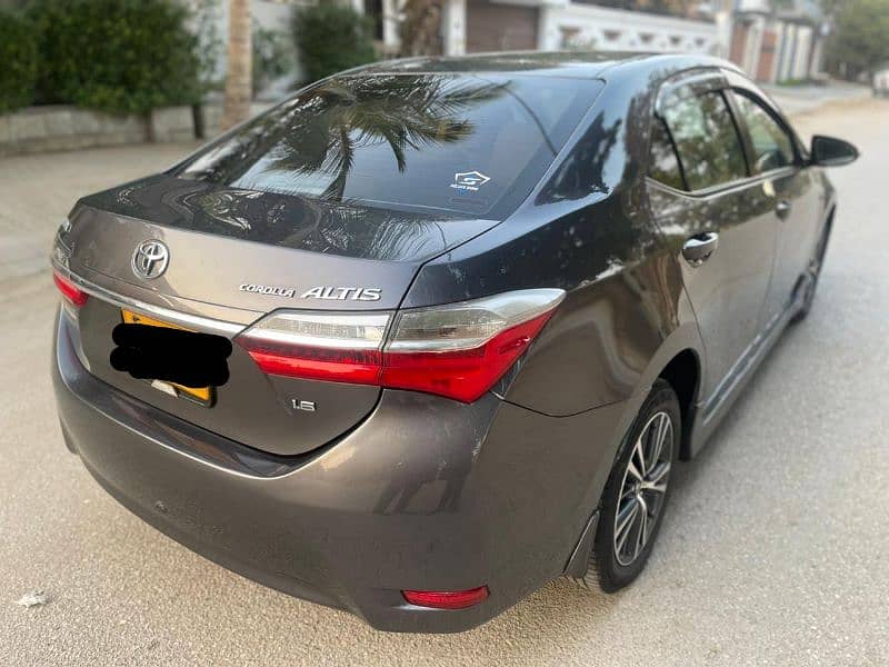 Toyota Corolla Altis 2018 8