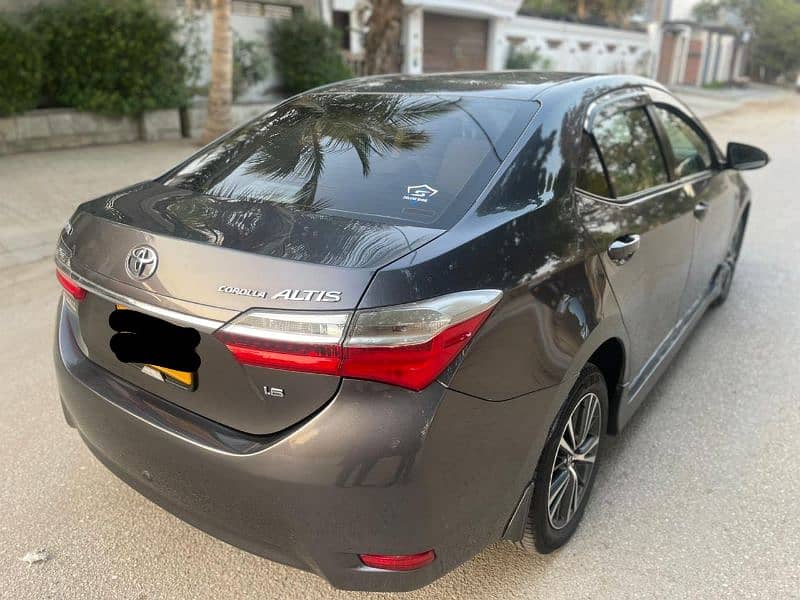 Toyota Corolla Altis 2018 9