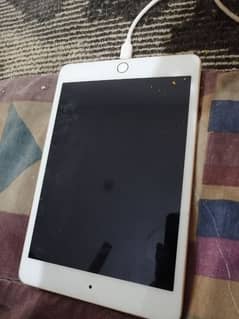 ipad mini 5 256gb sim varient condition 10/8 best for gaming