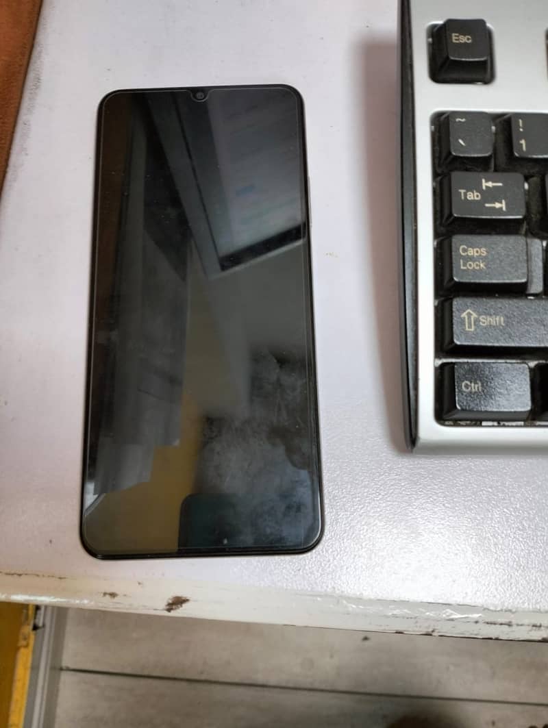 I am selling my realme C53 10/10 2