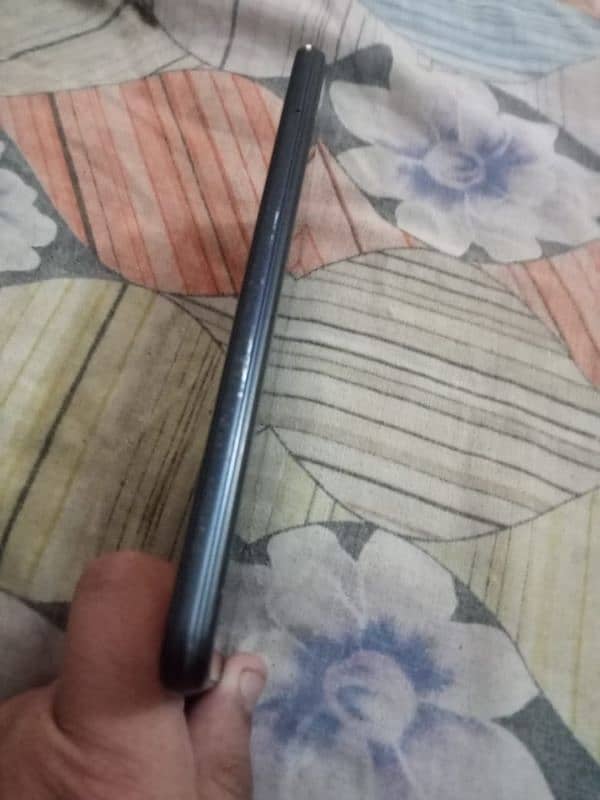 vivo Y20 mobile 4Ram 64gb for sale Hor sat 5000Mh Battery Hi 2