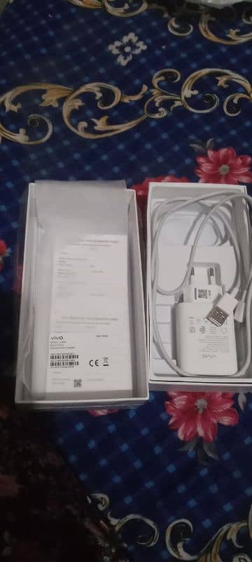 vivo yo3 condition 10 by 10 2