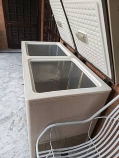 sell a Dawlance deep freezer