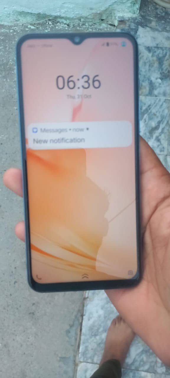 vivo y33s 8+4 128 Exchange possible 0