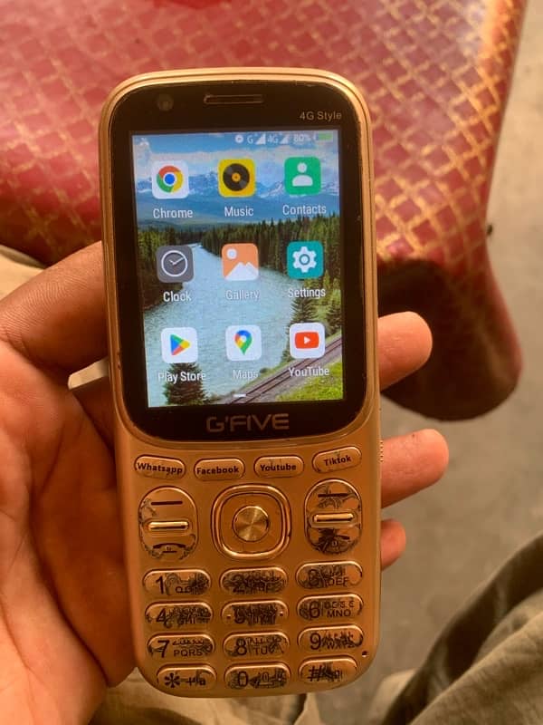 GFive 4G touch +keypad phone 1