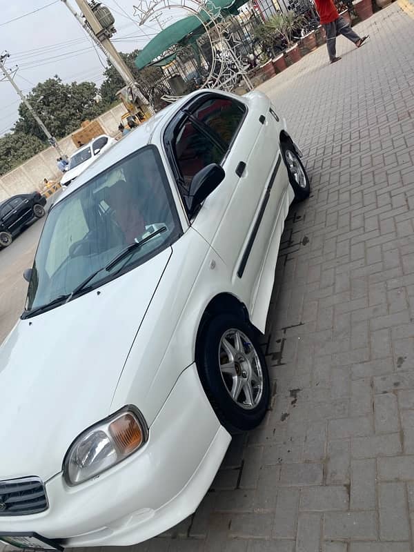 Suzuki Baleno 2001 5