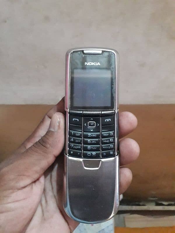 Nokia 8800 battery nhi hai non pta aur insert sim show kar raha hai 11