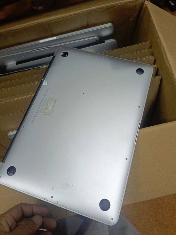 Mac book air 2015 ,  Core i7 5