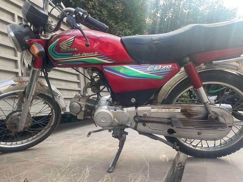 HONDA CD70  RED COLOR 5