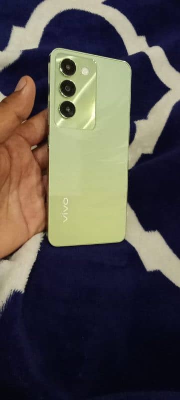 Vivo Y100 New 1