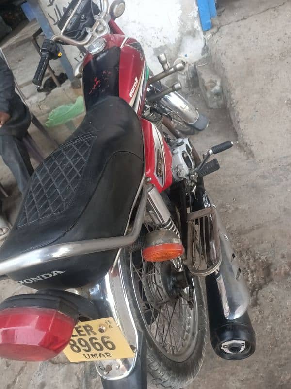 Honda 125 2013 good condition all ok 3