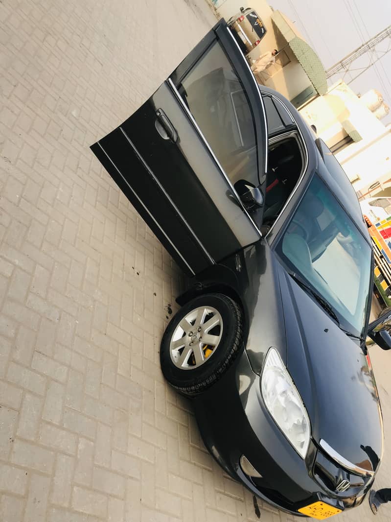 Honda Civic Oriel 2005 VTI 0