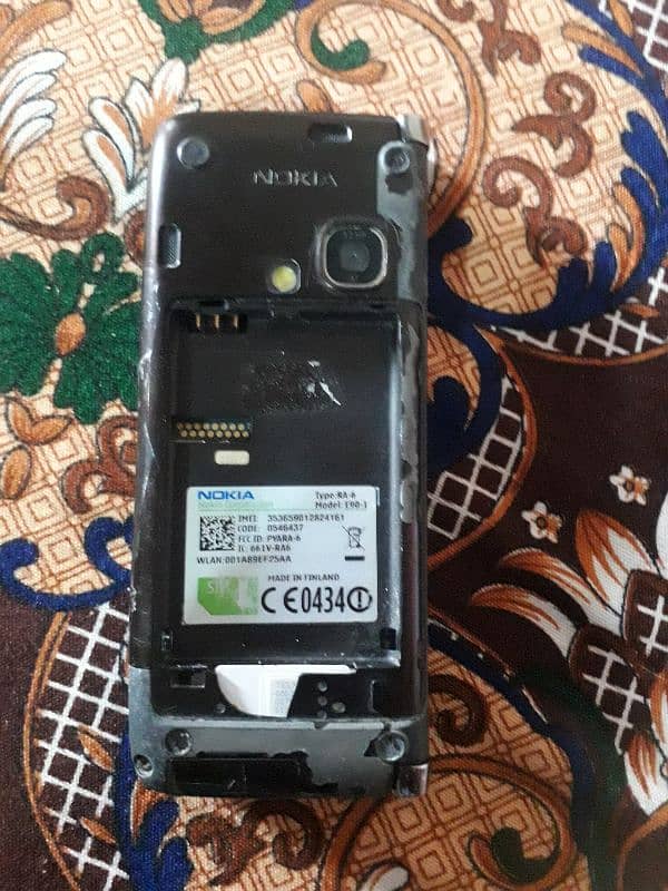 Nokia E90 all ok sim working non pta back cover nhi hai bs 6