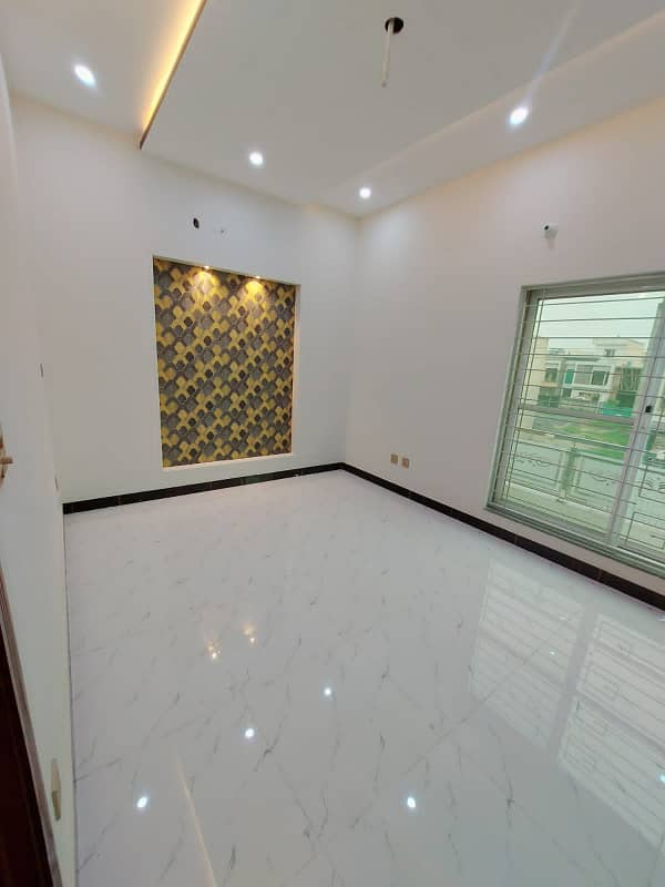 Brand New 5 Marla House Available For Rent Park View City Lahore 9