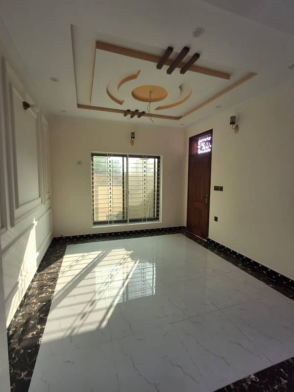 Brand New 10 Marla House Available For Rent Park View City Lahore 14