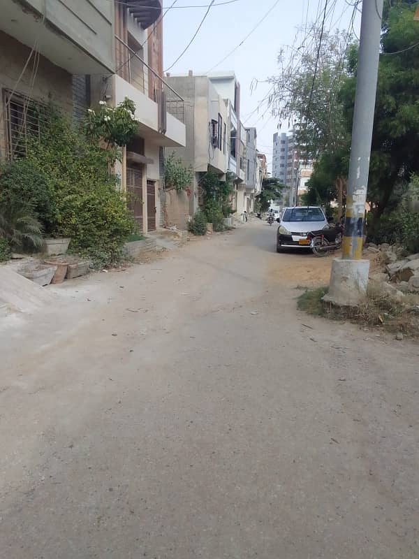 Urgent Sale House One Unit 120 Sq Yards Corner West Open Extra Land 4 Beds DD Lease Demand 1 Core 99 Lac in New Alhira City 3