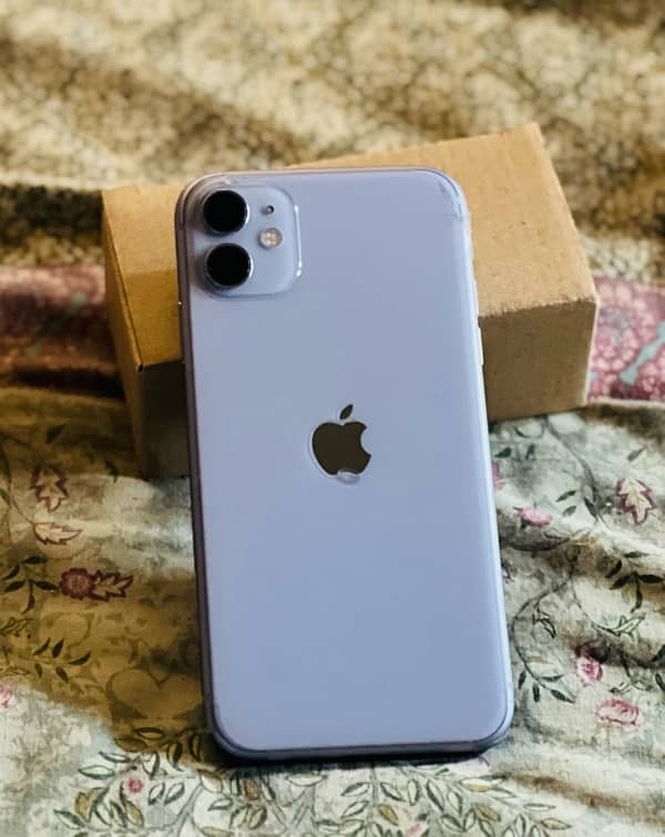 Iphone 11 128GB Non-Pta factory unlocked 10/10 1