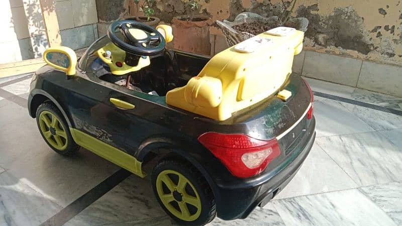 Kids BMW electric car 4