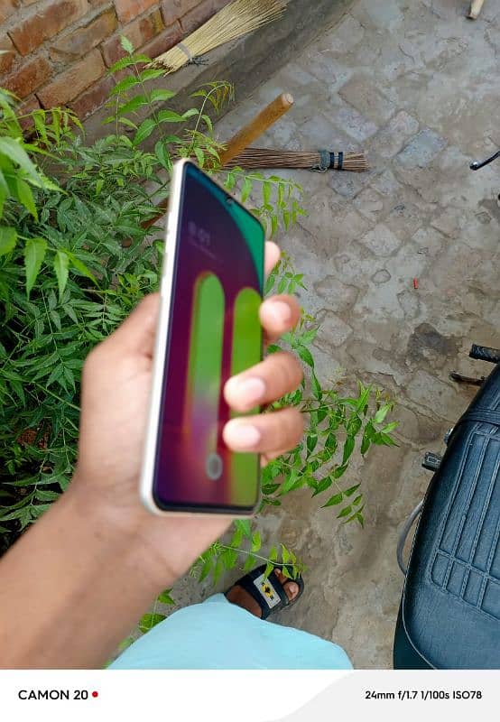 LG v60 all ok exchange with oneplus 8 ph. 03079310591 7