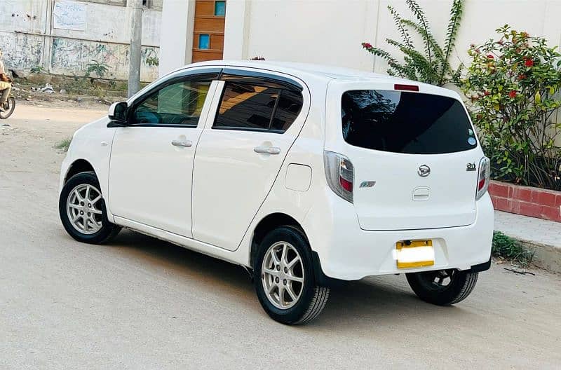 Daihatsu Mira 2013 5