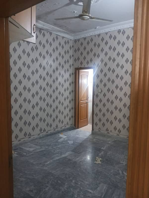 5marla first floor house available for rent with gas Islamabad 4