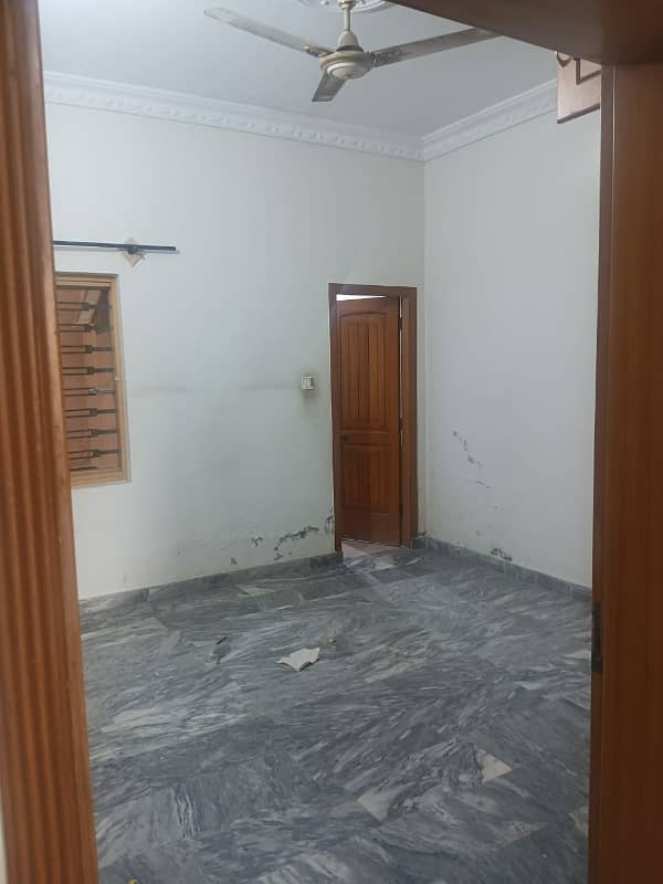 5marla first floor house available for rent with gas Islamabad 8