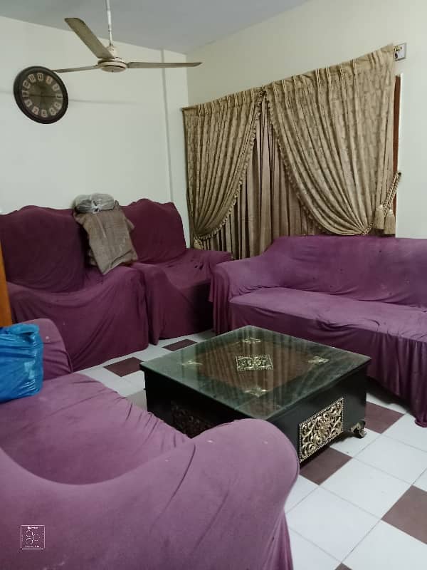 Flat For Grabs In 1080 Square Feet Karachi 8