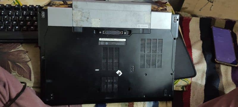 laptops good condition and good battery 1