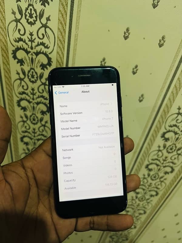 Iphone 7 128GB PTA Apporved 1