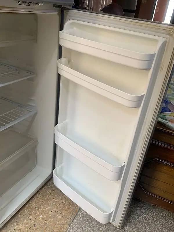 LG Refrigerator No Frost Fridge 7