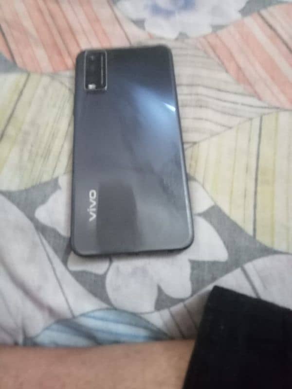 vivo Y20 mobile 4Ram 64gb for sale Hor sat 5000Mh Battery Hi 6