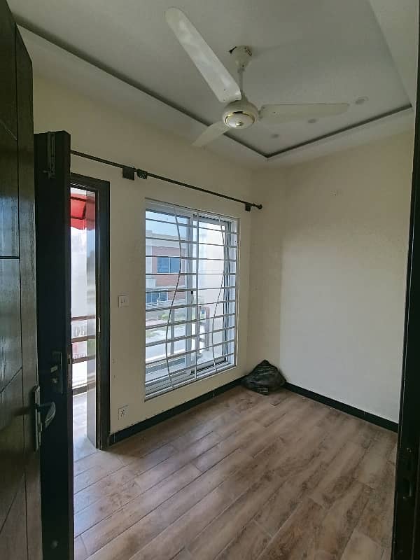 Sector J 8 Marla Double Unit House Just Like A Brand Slightly Used Available For Rent In Bahria Town Phase 8 Rawalpindi 13