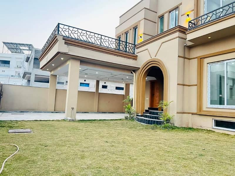 1 kanal Upper Portion New Condition in Bahria Town Phase 8 Rawalpindi 2