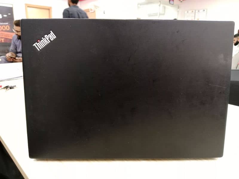 Lenovo ThinkPad T14s touch screen 4