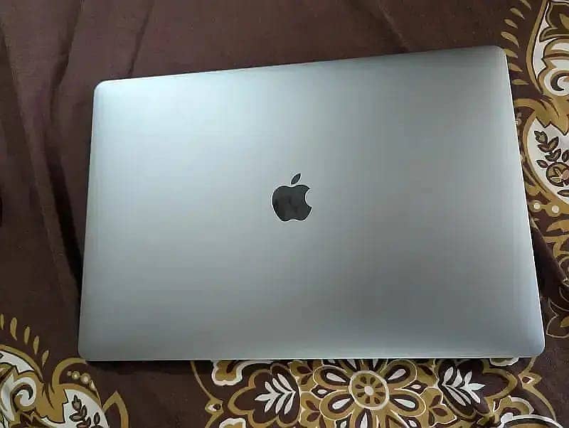 Apple MacBook pro 2018 2