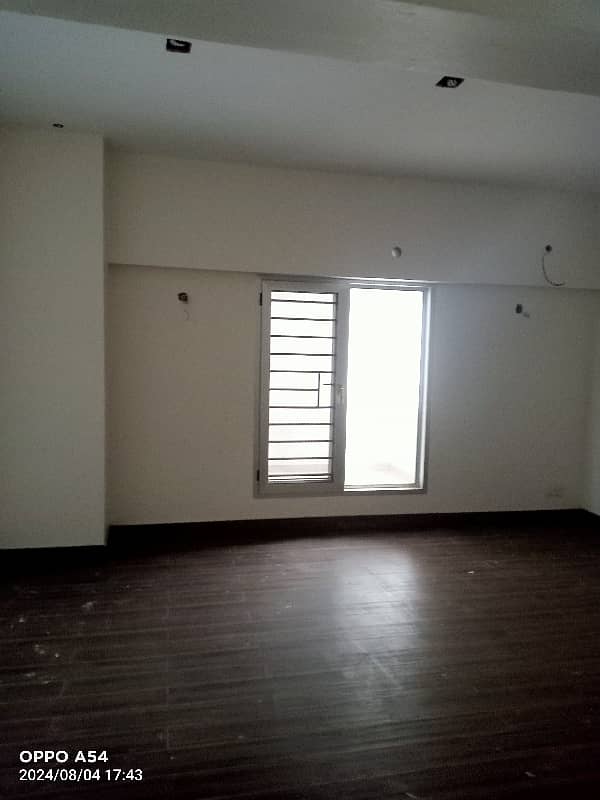 3 Bed DD Flat For Rent In The Court Regency 2