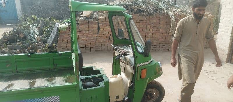 Siwa prada Auto riksha for sale(contact number. 03077300337) 1