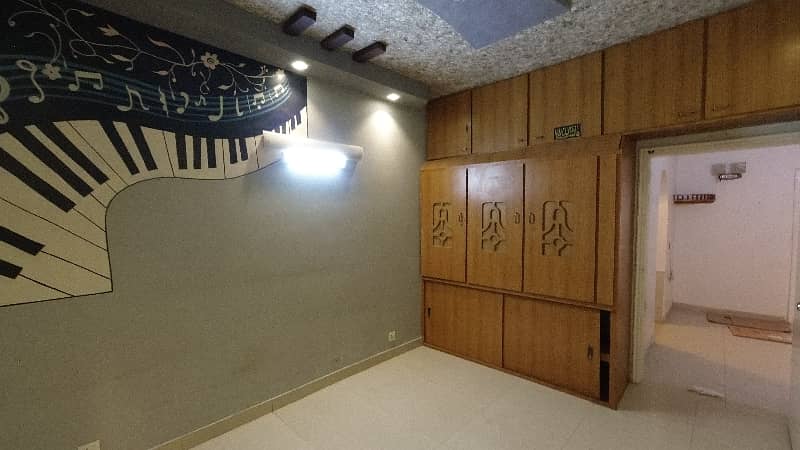 Prime Location Flat For sale In Rashid Minhas Road Rashid Minhas Road 9