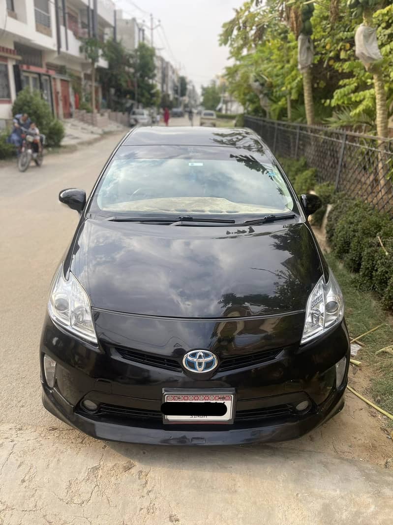 Toyota Prius 2017 1