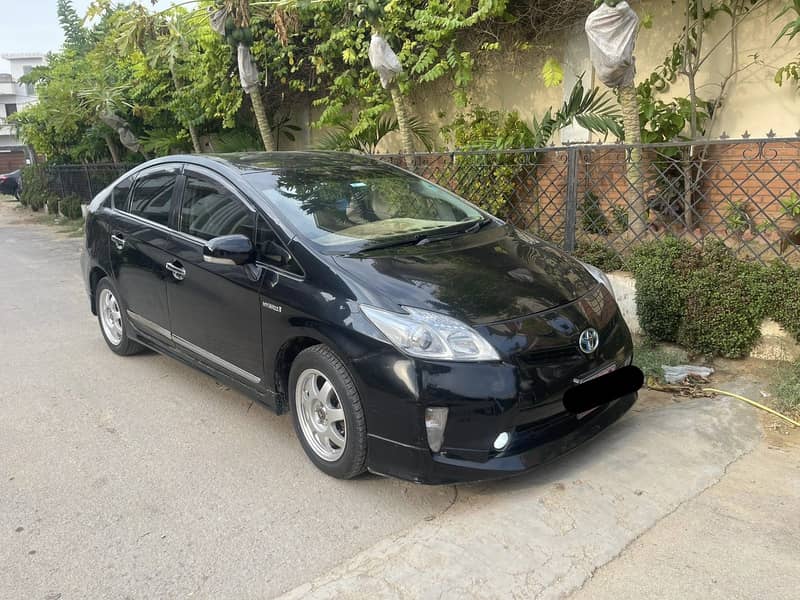 Toyota Prius 2017 3