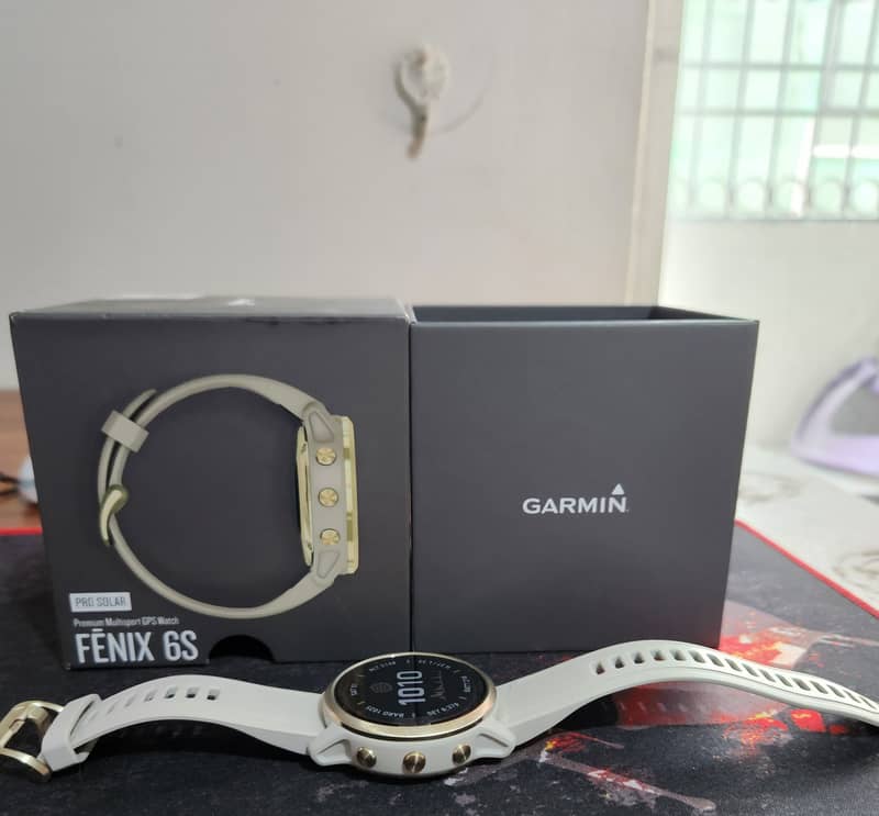 Garmin fenix 6S Pro Solar Brand new Light gold with light sand color 6