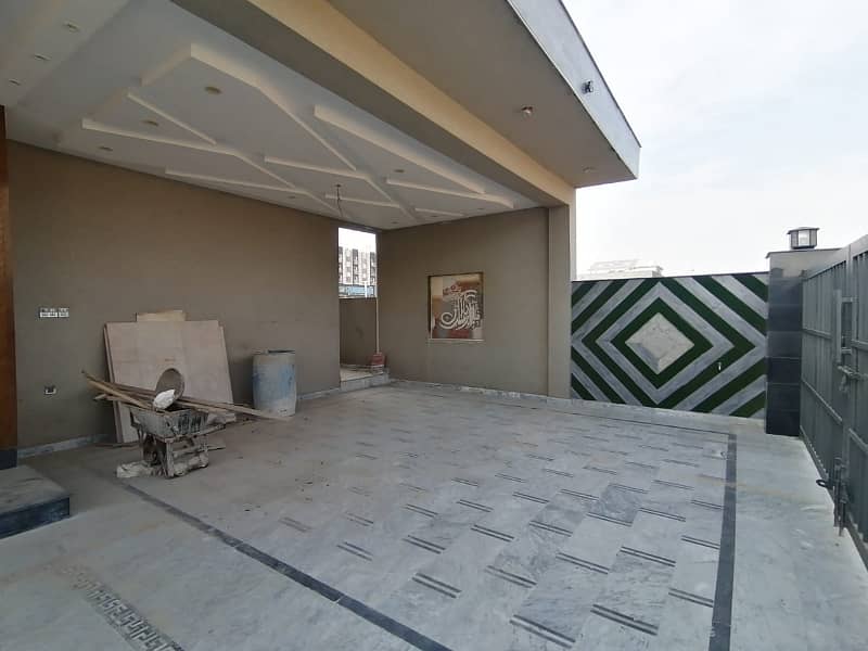 B-17 Kanal Brand New House Available For Sale 3