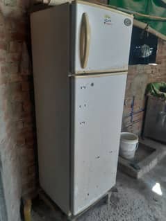 Singer Refrigerator for Sale 0