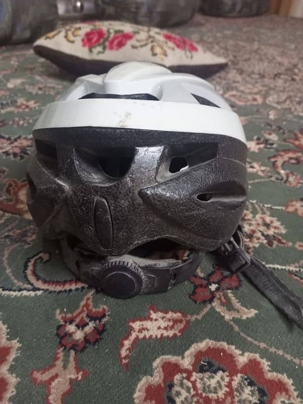 helmet 1