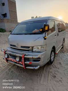 Toyota Hiace 2013