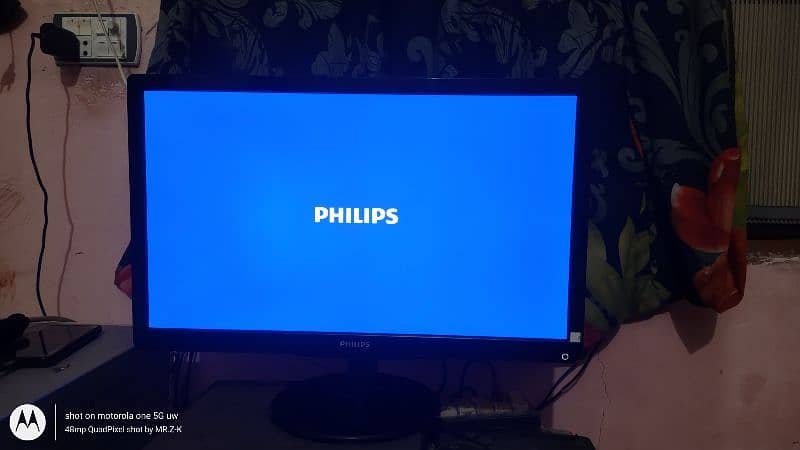 AMD Radeon 8490 | ASANO 32" LED | Philips 23" Gaming Monitor| 2