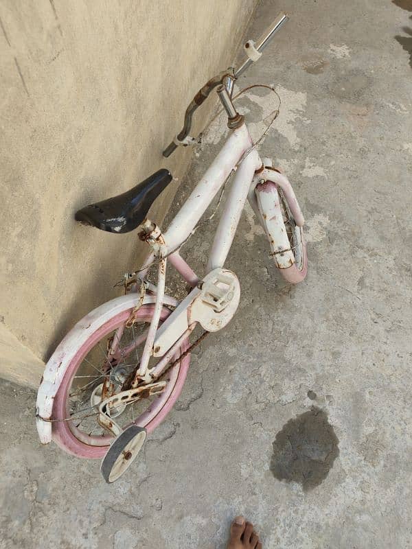 kids cycle used 0