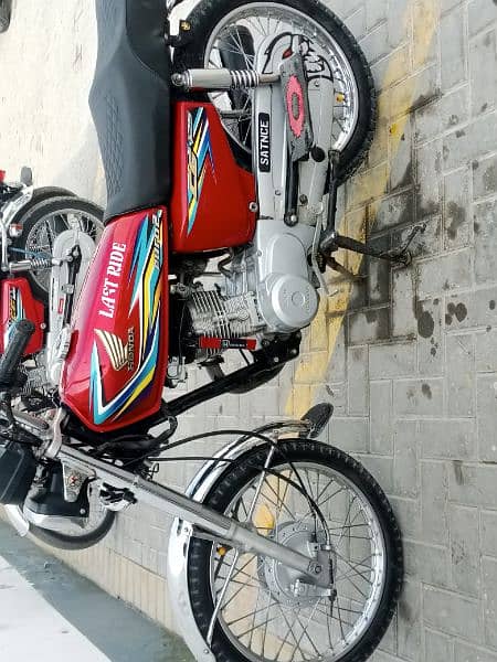 Honda 125 19 model urgent sale pindi nombr 0